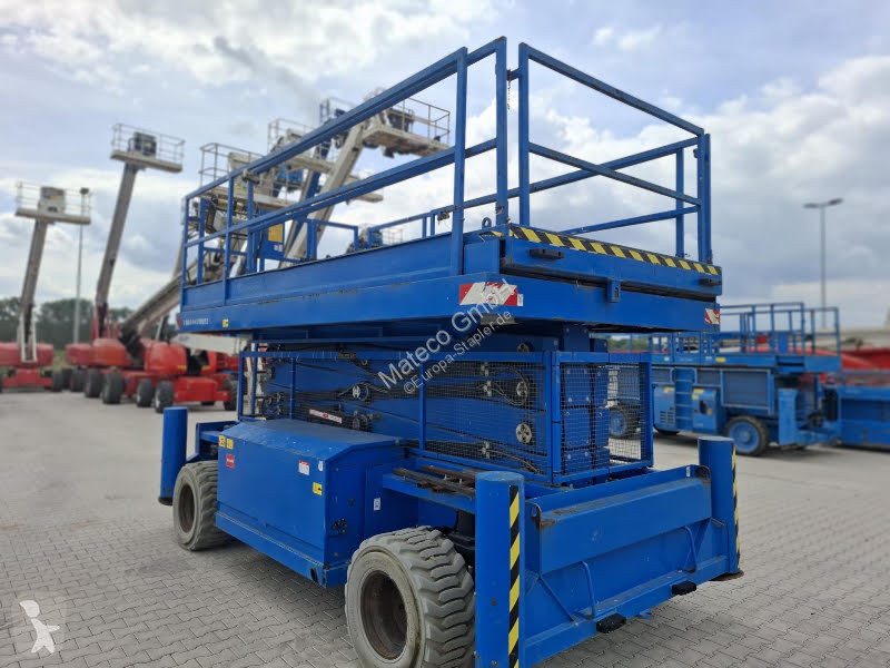 منصة تلسكوبية Hollandlift B-165DL25 4WD/P/N