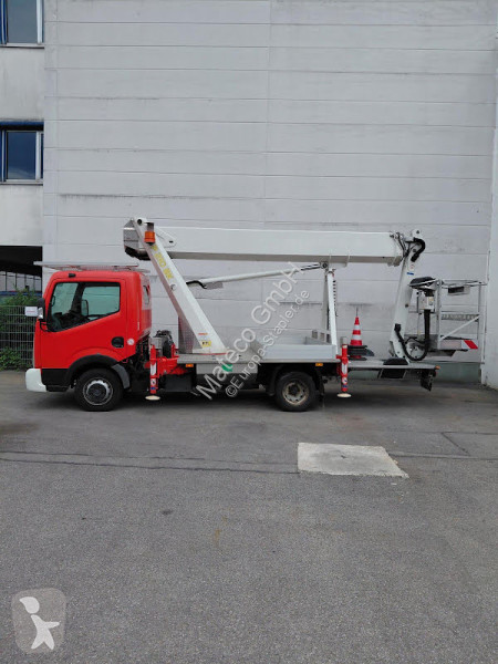 منصة تلسكوبية Palfinger P 210 BK / NISSAN CABSTAR