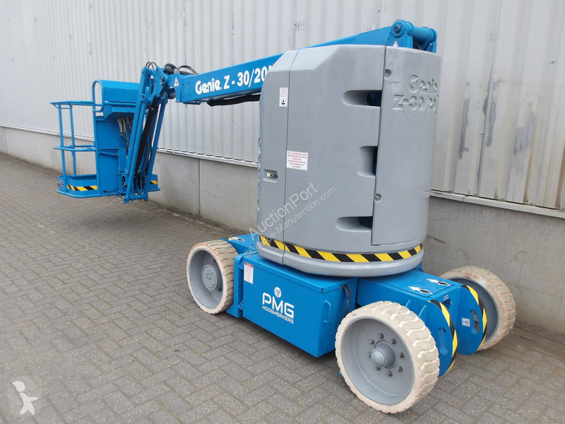 منصة تلسكوبية Genie Z30/20N
