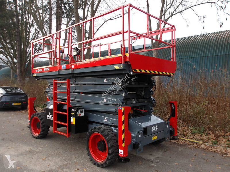 منصة تلسكوبية Skyjack SJ9253RT