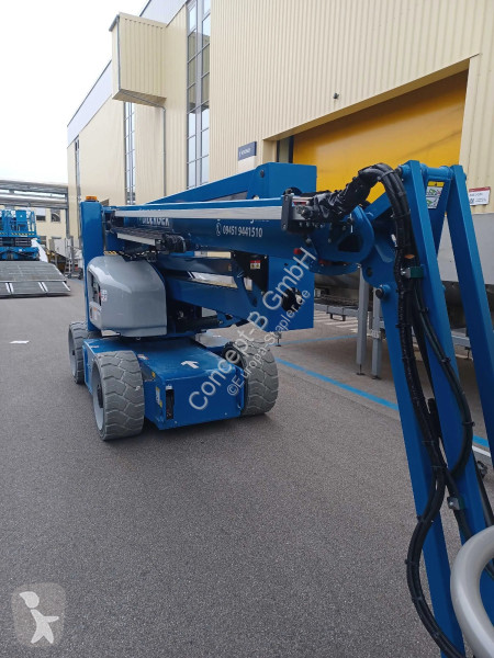 منصة تلسكوبية Niftylift HR17NE