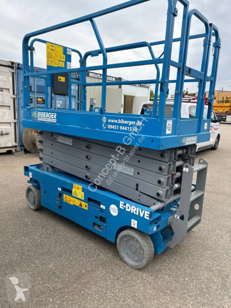 منصة تلسكوبية Genie GS 3246