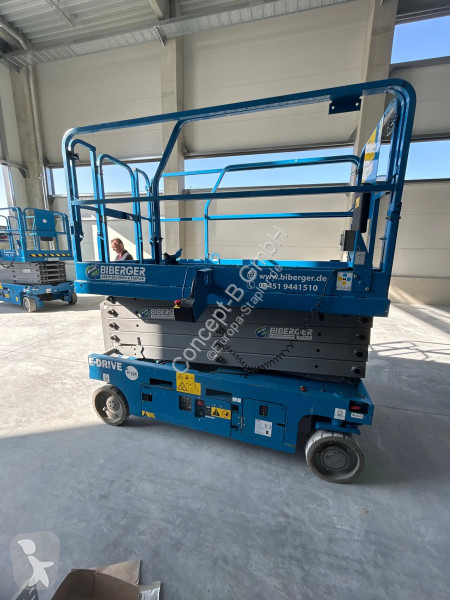 منصة تلسكوبية Genie GS 3246