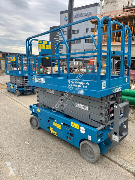 منصة تلسكوبية Genie GS 3246