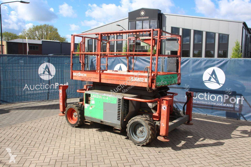 Gondola Skyjack SJ6832RT