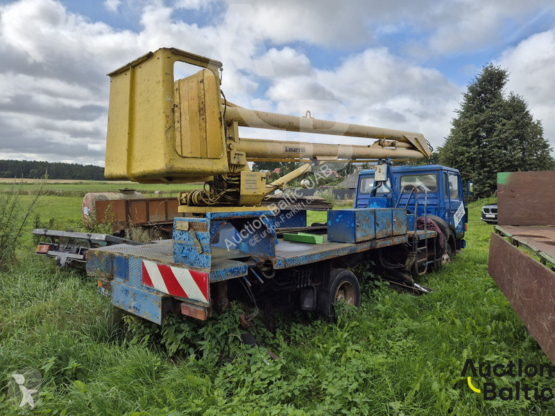 Vysokozdvižná plošina Renault JK 75