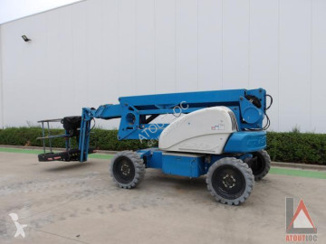 Nacelle automotrice articulée Niftylift