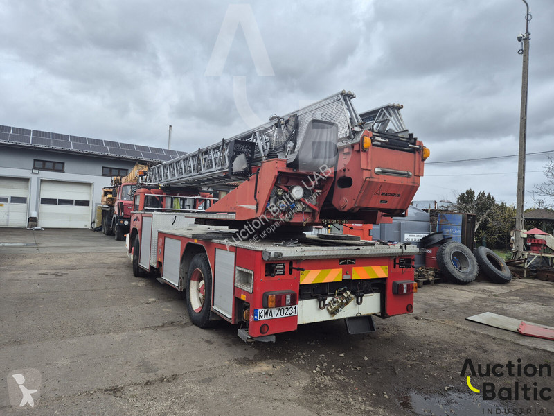 Plataforma elevadora Magirus 256