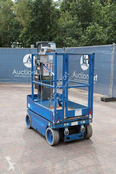 Plataforma elevadora Skyjack SJ12