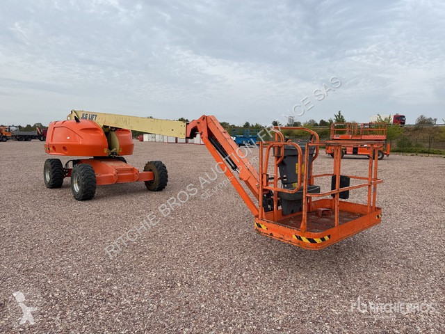 Автовишка JLG