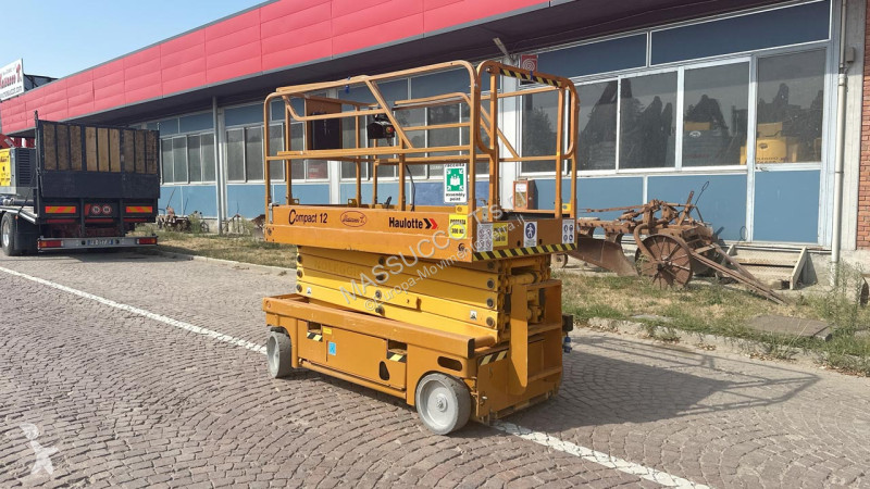 Вишка Haulotte COMPACT 12