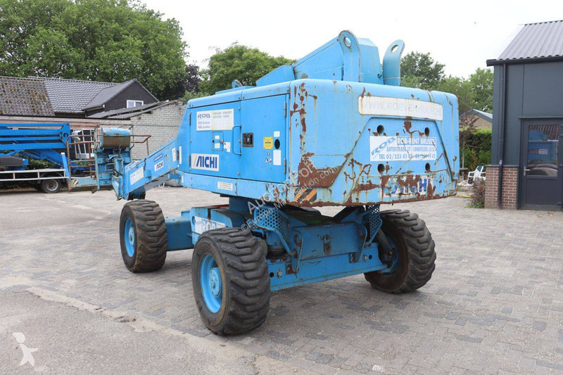 Plataforma elevadora Aichi SP18A