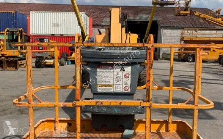 Hoogwerker JLG nacelle articulee automotrice...