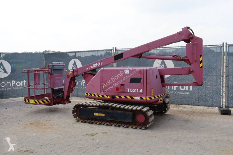 Plataforma elevadora Isuzu NUL090-2