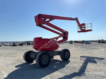 Zelfaandrijvende hoogwerker scharnierend Manitou