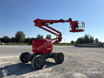 Zelfaandrijvende hoogwerker scharnierend Genie