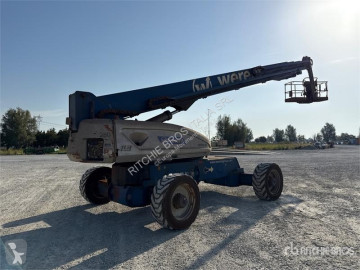 Plataforma automotriz articulada telescópica JLG