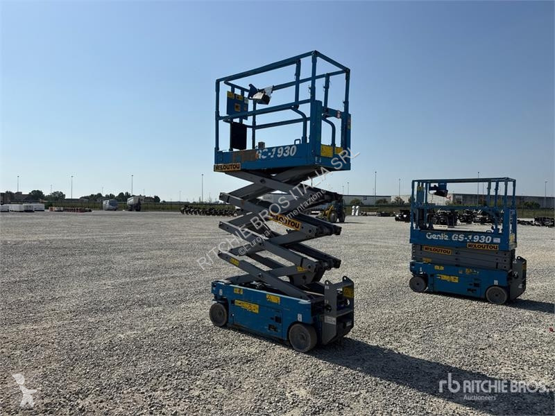 Автовышка Genie Electric Scissor Lift