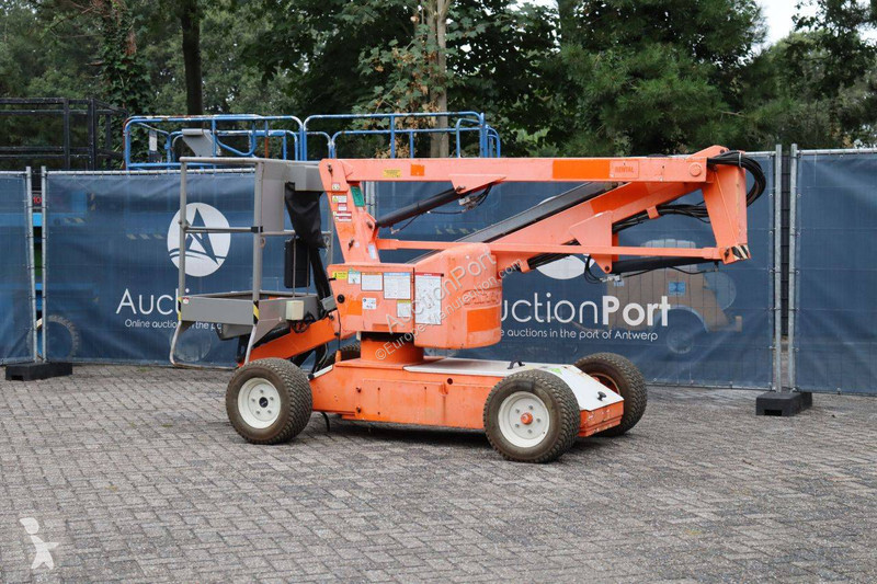 Plataforma elevadora Niftylift HR12NE