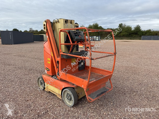 Plataforma elevadora JLG 8E