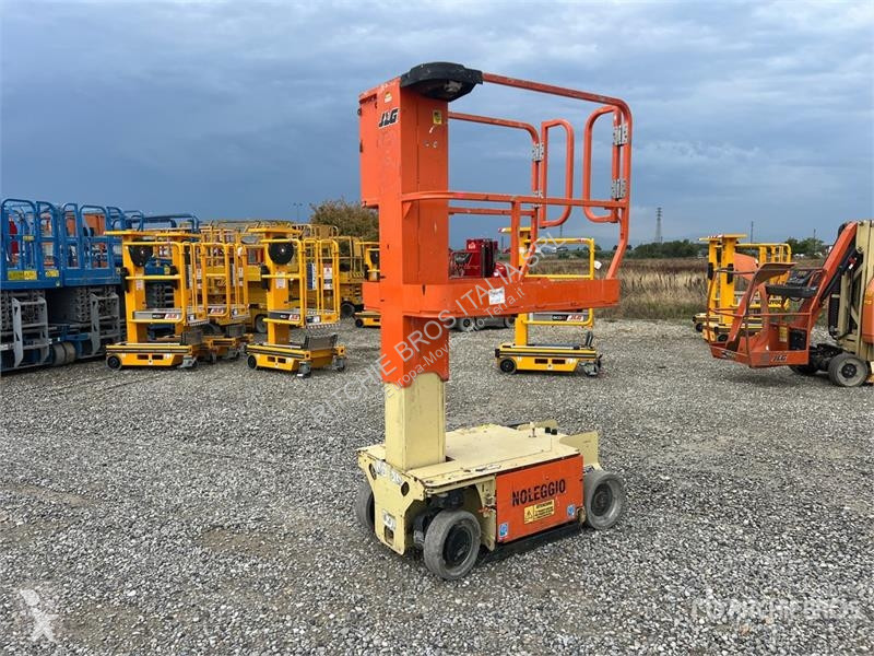 升降机 JLG Vertical Mast Lift