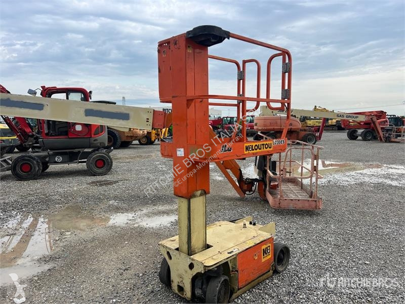 升降机 JLG 1230 Vertical Mast Lift