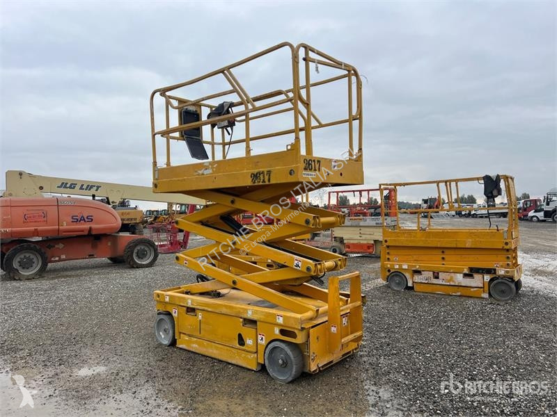 升降机 Haulotte 8W NT Electric Scissor Lift