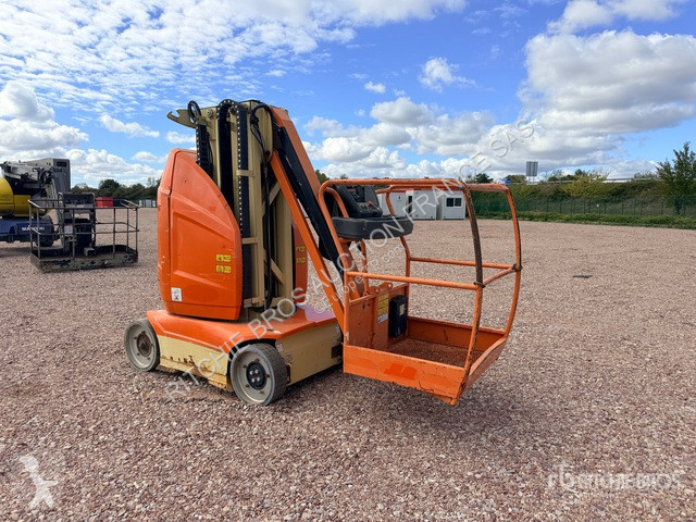 Plataforma elevadora JLG 10E