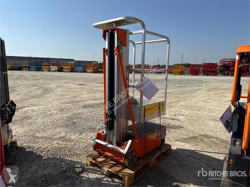 升降机  Bianchin Minlift Vertical Mast Lift