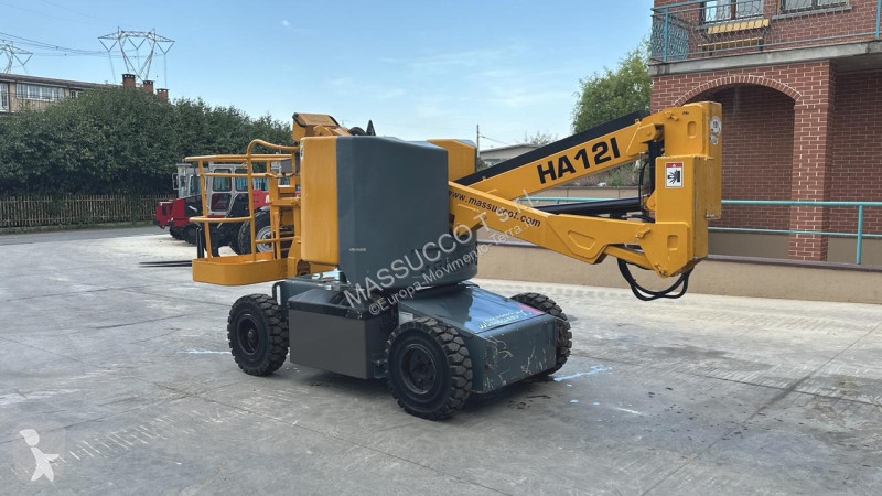 升降机 Haulotte HA12I