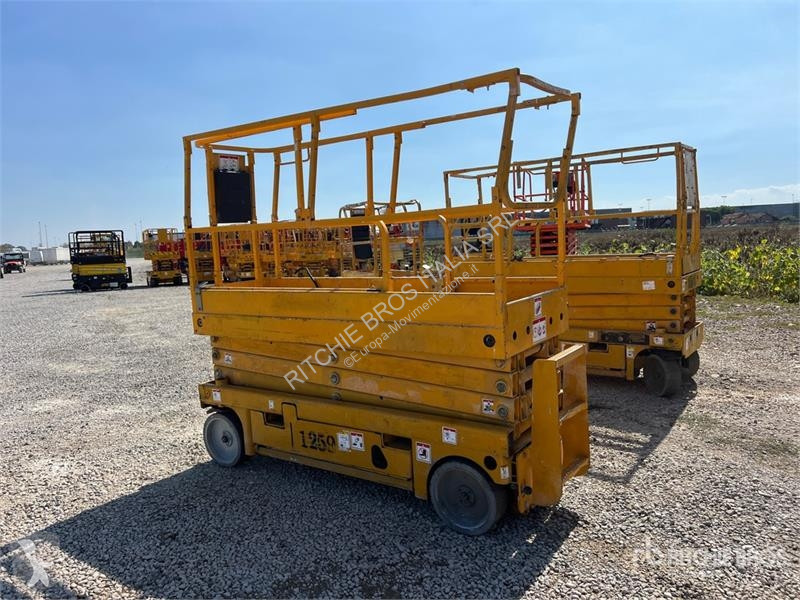 Emelőkosár Haulotte 10N Electric Scissor Lift...