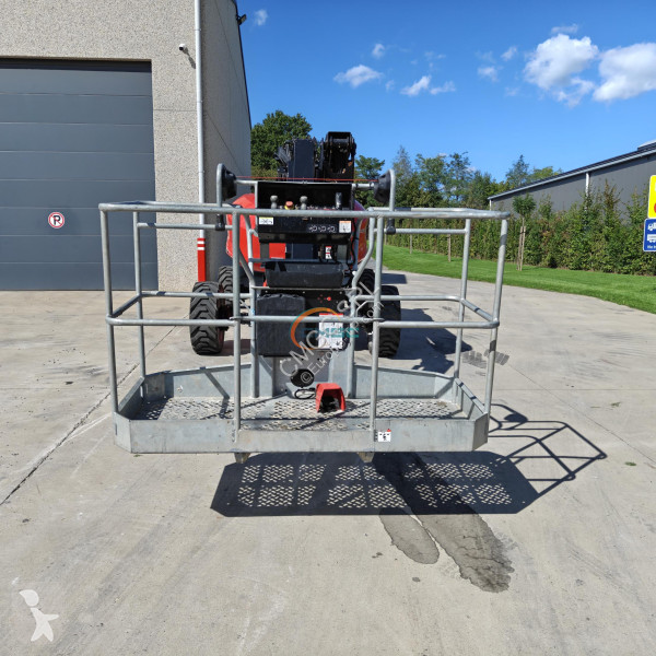 Plataforma elevadora Manitou