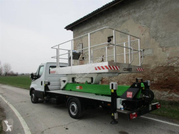 Camión con cesta elevadora Comet nuevo