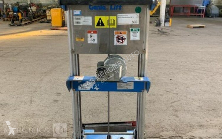 Plataforma elevadora Genie leve-materiaux vertical