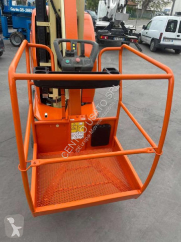 Вишка самоходна вишка Вертикална мачта JLG