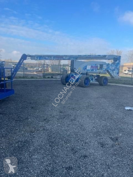 Piattaforma aerea JLG