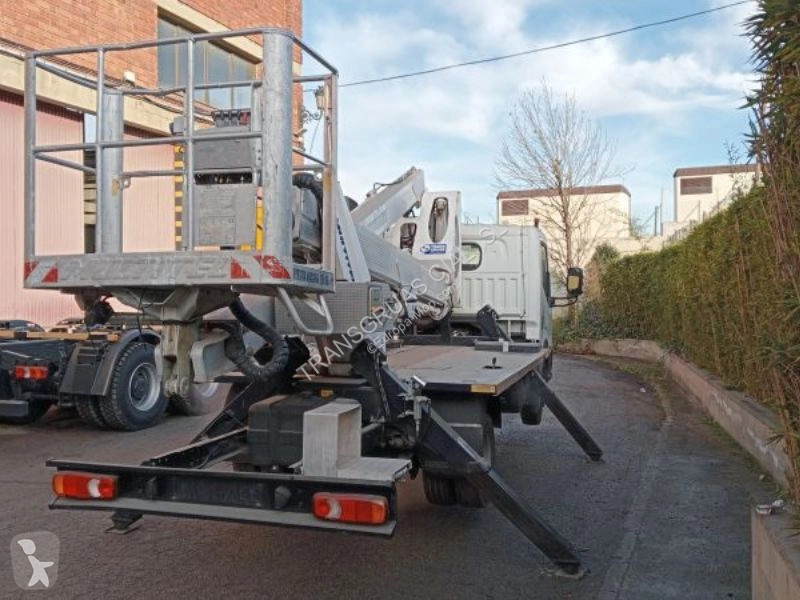 Furgoneta Nissan HX195