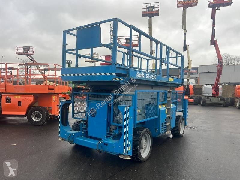 منصة تلسكوبية Genie GS5390 diesel 4x4 18m (1711)