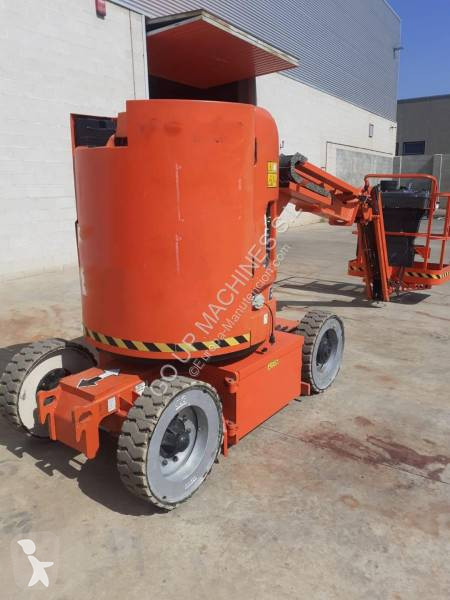 Piattaforma aerea JLG