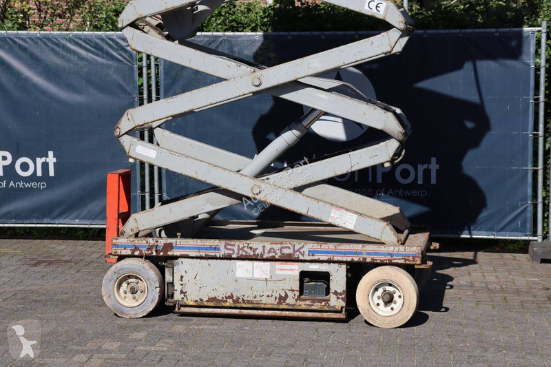 Lift Skyjack SJ4832