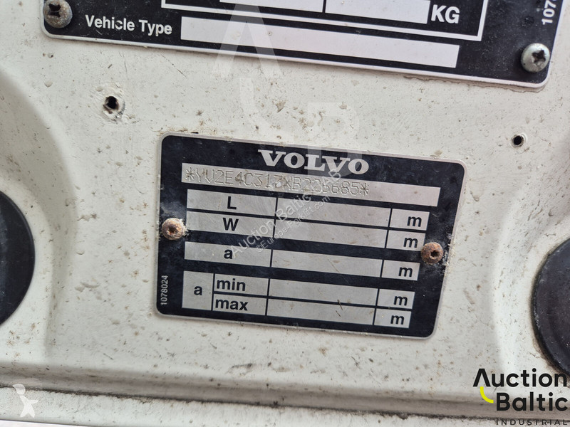منصة تلسكوبية Volvo FL6 110