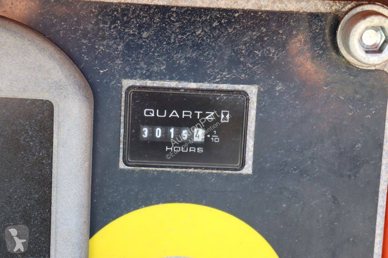 Автовишка JLG