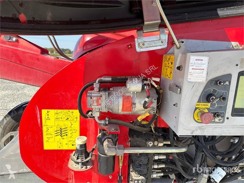 Автовышка Manitou
