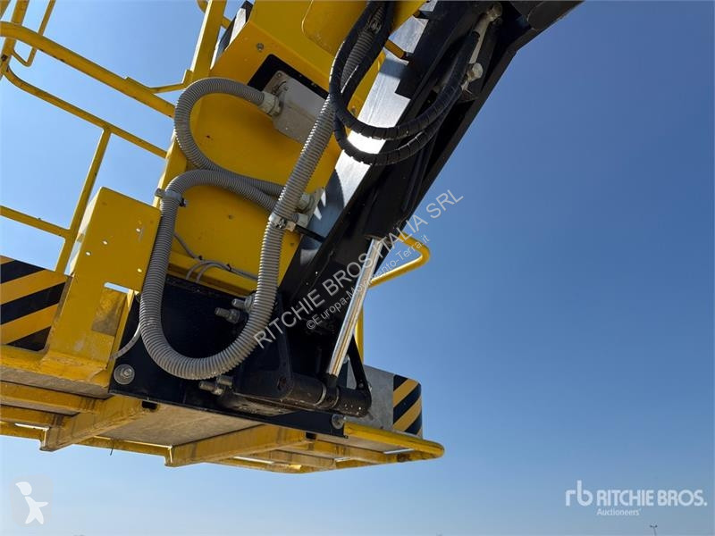 Emelőkosár Airo A12E Electric Articulating Boom...
