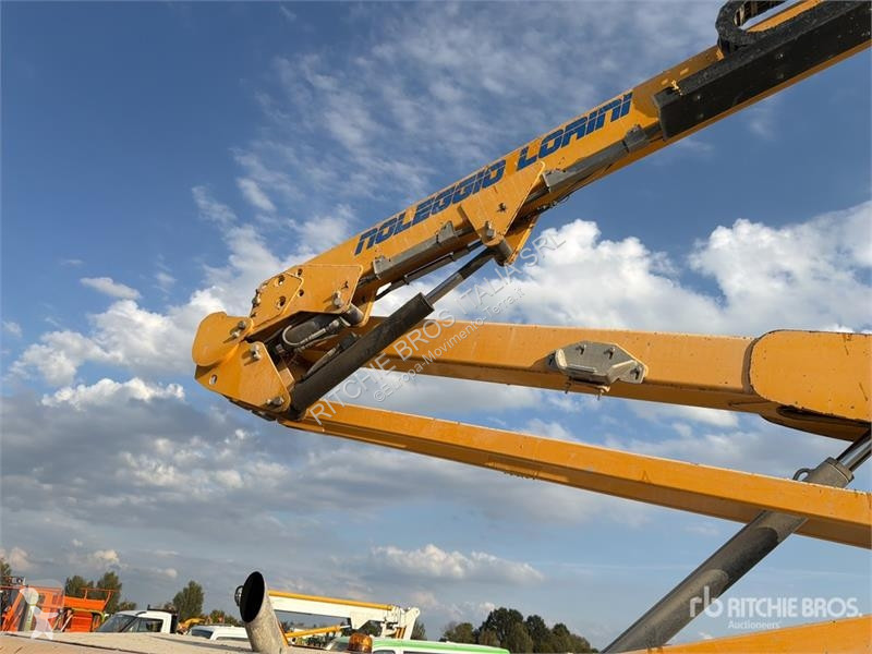 Plataforma elevadora Haulotte HA16RT Diesel...