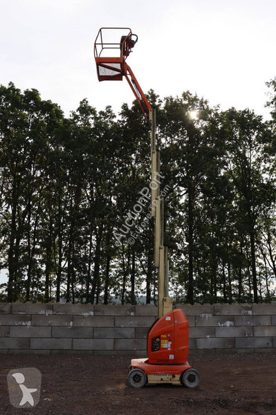 Plataforma elevadora JLG 10E
