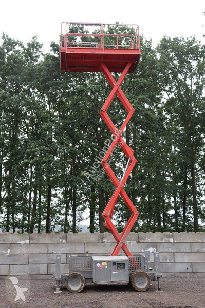 Plataforma elevadora JLG