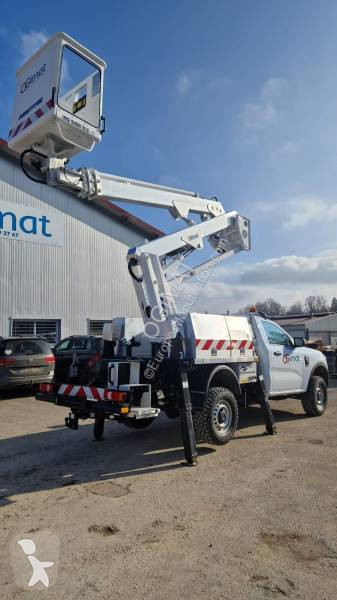 Multitel nacelle sur 4x4 Arbeitsbühne