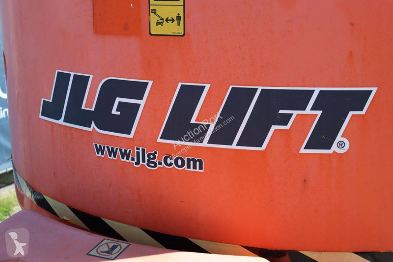 Plataforma elevadora JLG