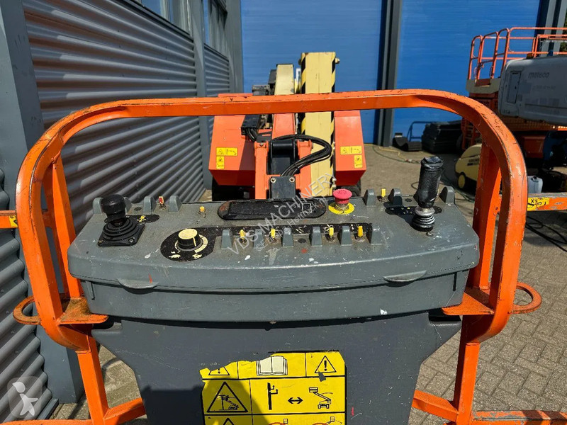 Nacelle JLG Hoogwerker Knikarmhoogwerker